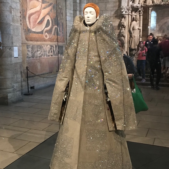 Meet your Posher, Christine - Picture 6 of 8